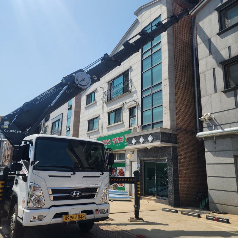 아자스카이 스카이차 상가 건물 고소작업 사진